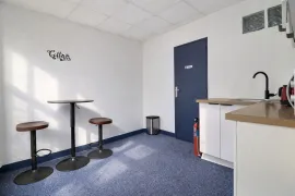 Location Bureaux privé, cuisine et salle de réunion