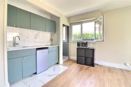 Vente Studio rénové 27 m² Châtenay-Malabry (92290)