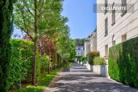 Vente À Vendre - Grand 4 Pièces Traversant avec Bal
