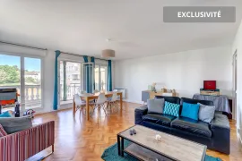 Vente À Vendre - Grand 4 Pièces Traversant avec Bal