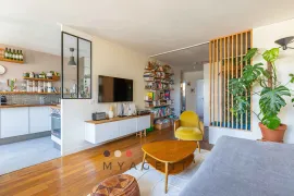 Vente Croix de Chavaux à 2 min – 66 m² lumineux
