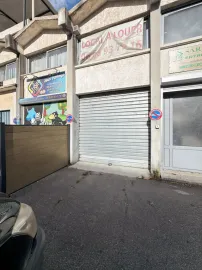 Location Entrepôts / Locaux d’activités La Penne-sur-Huveaune 13821 La Penne-sur-Huveaune