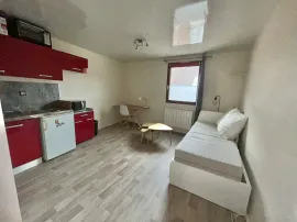 Location Studio meublé et parking privatif St Leu Amiens
