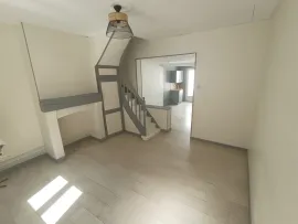 Maison 1 chambre, 1 bureau avec cour Amiens Amiens