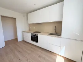 Vente Appartement 4 pièces - 80m2 - Port Saint Sauveur