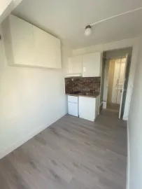 Studette de 10m2 - Paris 15 - 7e sans ascenseur Paris 15e