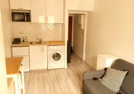 Location Studio meublé à louer à Paris 18ème