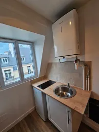 Location Studette meublée 9 m2- Métro Argentine