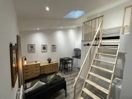 Location CHARMANT APPARTEMENT MEUBLE