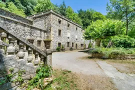 Vente ARDECHE Domaine Réceptions Mariages 5.3 HA Rivière