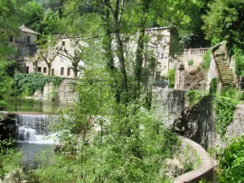 ARDECHE Domaine Réceptions Mariages 5.3 HA Rivière Privas