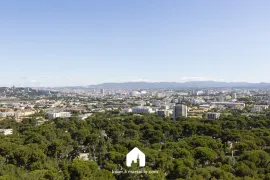 Colline du Roy  T4 de 104,44 m2  Lumineux Marseille 8e
