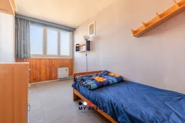 Vente Croix de Chavaux à 2 min – 93 m² lumineux