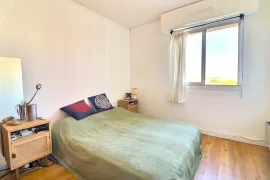 Vente Bagneux  -  3 pièces proche métro - balcon