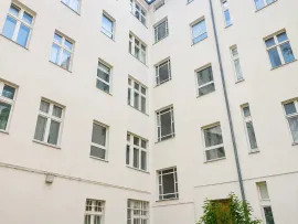 Colocation Weisestraße, Berlin