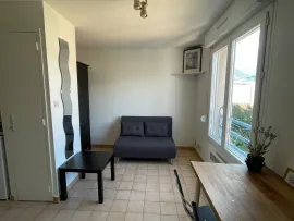 Location Studio meublé 17.8m² à Grenoble - Repeint en août 2026