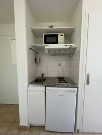 Location Studio meublé 17.8m² à Grenoble - Repeint en août 2026