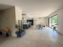 Vente Deux maisons indépendantes, 2 piscines, gîte et terrain arboré – 15 min de Bergerac