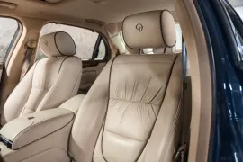 Voiture Jaguar Daimler Super Eight LWB
