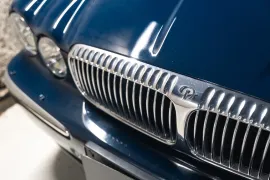 Voiture Jaguar Daimler Super Eight LWB