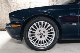 Voiture Jaguar Daimler Super Eight LWB