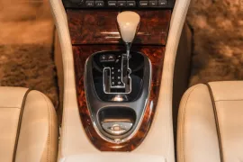 Voiture Jaguar Daimler Super Eight LWB
