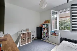Vente Maison contemporaine avec piscine.