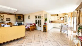 Vente Jolie maison de 146 m² Vue dominante - Plein Sud