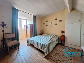 Vente Rare à la vente : Grande maison de caractère sur vaste terrain