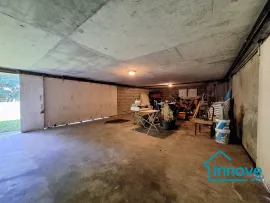 Vente Rare à la vente : Grande maison de caractère sur vaste terrain