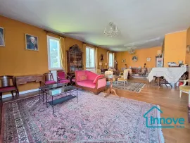 Vente Rare à la vente : Grande maison de caractère sur vaste terrain