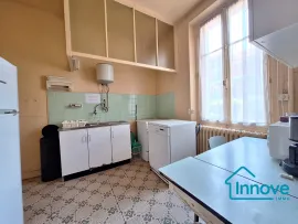Vente Rare à la vente : Grande maison de caractère sur vaste terrain