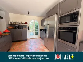 Vente Mas Provençal 6 Chambres + 1 Bureau
