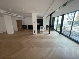 Location Location Bureaux Paris 75008