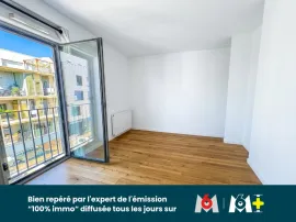 Vente Appartement T4 en duplex avec terrasse, stationnement sécurisé et cave - Saint-Herblain bourg - 3 chambres