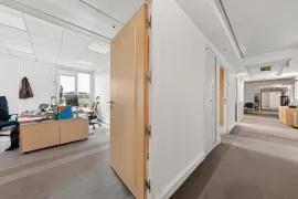 Location Location Bureaux Paris 75008