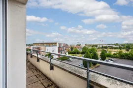 Vente GRAND 2 PIECES DERNIER ETAGE