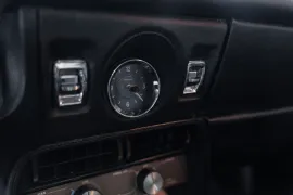 Voiture Aston Martin DBS L6 Saloon
