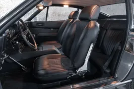Voiture Aston Martin DBS L6 Saloon