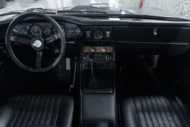Voiture Aston Martin DBS L6 Saloon