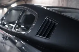 Voiture Aston Martin DBS L6 Saloon