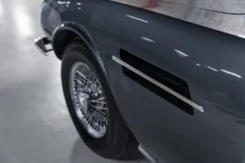 Voiture Aston Martin DBS L6 Saloon