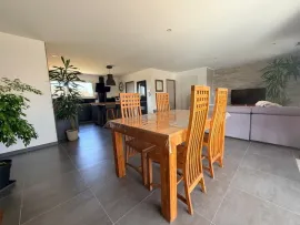 Vente Plain-pied 130m2 - 4 chambres - Piscine chauffée - Terrain 1 687 m²