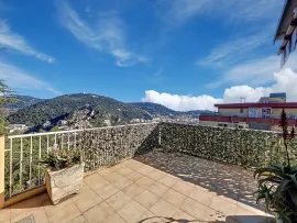Vaste 4 Pièces lumineux 118 m² à louer Nice