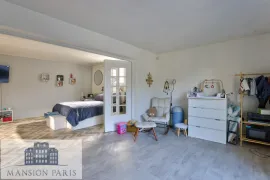 Vente MAISON AVEC PISCINE A 500 mètres de la gare.