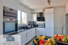 Vente MAISON AVEC PISCINE A 500 mètres de la gare.