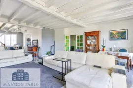 Vente MAISON AVEC PISCINE A 500 mètres de la gare.