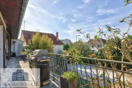 Vente MAISON AVEC PISCINE A 500 mètres de la gare.
