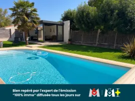 Vente MAISON PLAIN PIED PISCINE CHAUFFEE DOUBLE GARAGE POOL HOUSE - LE TOUT PARFAITEMENT ENTRETENU AUX BORDS DE LA FORET DE TOUFFOU