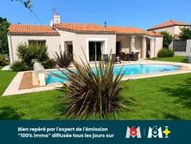Vente MAISON PLAIN PIED PISCINE CHAUFFEE DOUBLE GARAGE POOL HOUSE - LE TOUT PARFAITEMENT ENTRETENU AUX BORDS DE LA FORET DE TOUFFOU